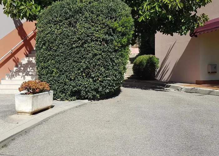 T1 Vue Bord De Apartment Ajaccio (Corsica)